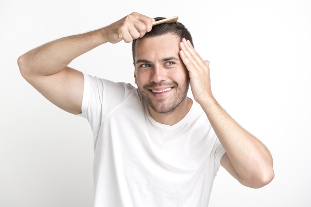 Produk styling rambut yang dipakai berlebihan akan merusak rambut dan kulit kepala.